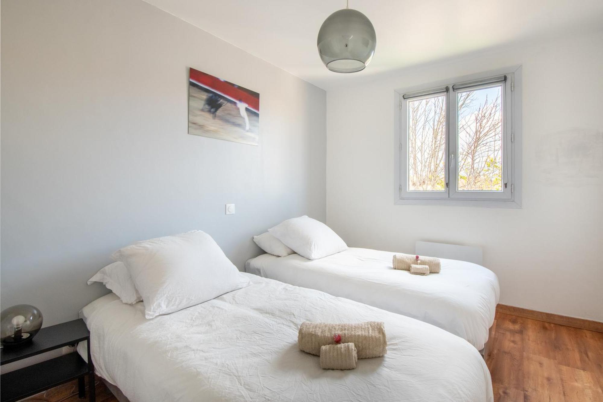 Guesthouse La Costiere - Logements Independants - Espace Piscine Jacuzzi Люнель Экстерьер фото